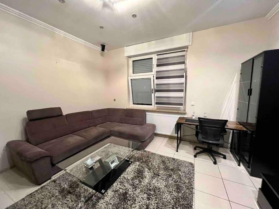 Apartment Modernes In Guter Lage In *